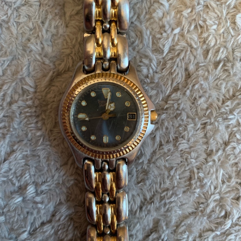 Citizen Watch - Picture 2 of 2